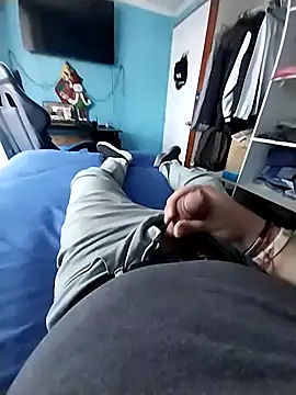 Snapshot of Elrep_tile chatting on 30, 11, 2025 Elrep tile online show from 30, 11, 2025