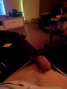 Snapshot of frankthefuck69 chatting on 3, 3, 2025 frankthefuck69 online show from 3, 3, 2025