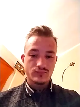 Snapshot of frankthefuck69 chatting on 10, 3, 2025 frankthefuck69 online show from 10, 3, 2025