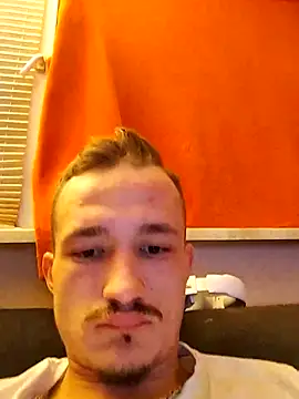 Snapshot of frankthefuck69 chatting on 16, 3, 2025 frankthefuck69 online show from 16, 3, 2025
