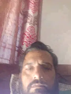 MAGNETICDADDY8 online show from 1, 12, 2025