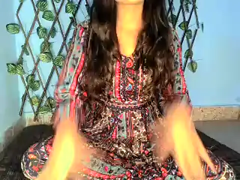 SIYA MAVI online show from 13, 1, 2025