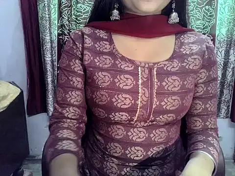 SIYA MAVI online show from 2, 12, 2025