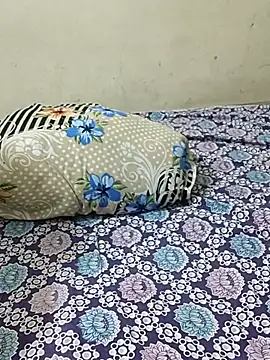 Snapshot of mallupriyapriya chatting on 21, 7, 2026 mallupriyapriya online show from 21, 7, 2026