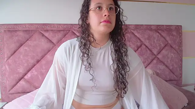 Snapshot of Charlotte__Miller chatting on 20, 3, 2025 Charlotte Miller online show from 20, 3, 2025