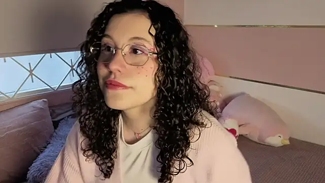 Snapshot of Charlotte__Miller chatting on 30, 9, 2025 Charlotte Miller online show from 30, 9, 2025