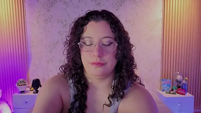 Snapshot of Charlotte__Miller chatting on 8, 5, 2026 Charlotte Miller online show from 8, 5, 2026