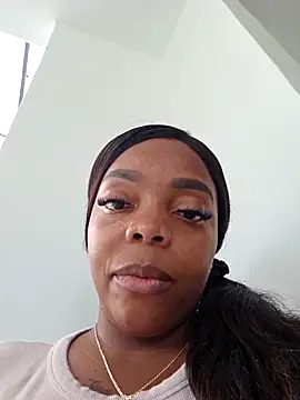 Snapshot of Sade_summer chatting on 13, 5, 2026 Sade summer online show from 13, 5, 2026