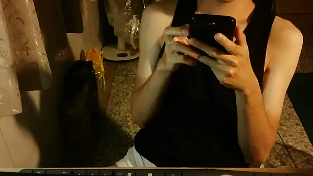 KYU890428 online show from 25, 10, 2025