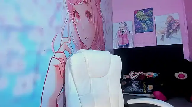 Snapshot of Ji_Eun chatting on 4, 1, 2025 Ji Eun online show from 4, 1, 2025