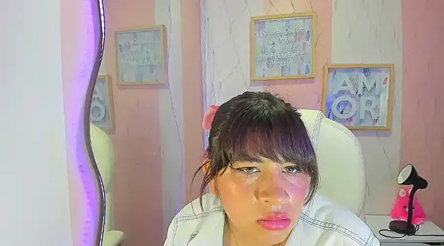 Snapshot of Ji_Eun chatting on 11, 1, 2025 Ji Eun online show from 11, 1, 2025