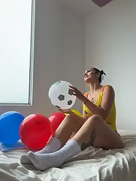 Samantha bigboobs online show from 7, 7, 2026