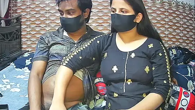 Hot Nila online show from 9, 4, 2026