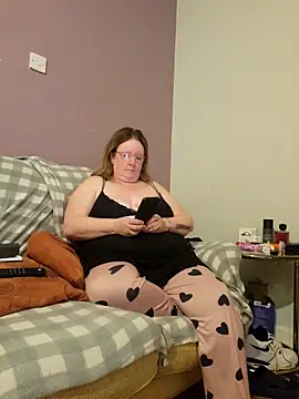 curvy girl71 online show from 19, 2, 2025