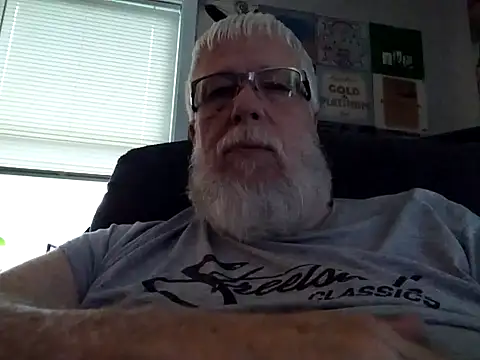 Snapshot of Futura_intx chatting on 14, 9, 2025 Futura intx online show from 14, 9, 2025