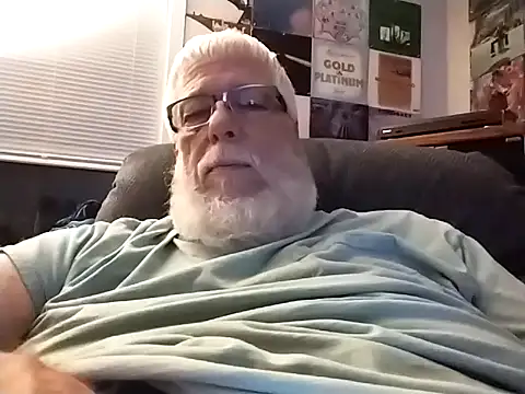 Snapshot of Futura_intx chatting on 17, 9, 2025 Futura intx online show from 17, 9, 2025