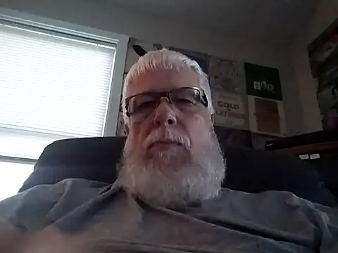 Snapshot of Futura_intx chatting on 20, 9, 2025 Futura intx online show from 20, 9, 2025