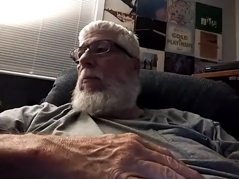Snapshot of Futura_intx chatting on 22, 9, 2025 Futura intx online show from 22, 9, 2025