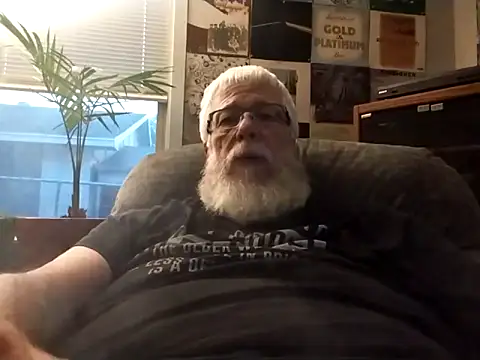 Snapshot of Futura_intx chatting on 2, 10, 2025 Futura intx online show from 2, 10, 2025