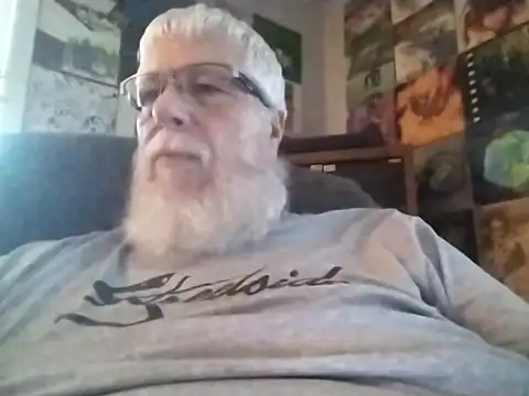 Snapshot of Futura_intx chatting on 4, 10, 2025 Futura intx online show from 4, 10, 2025