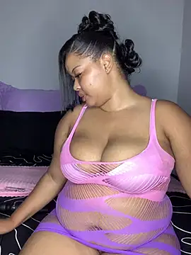 sexytinashe21 online show from 18, 3, 2026