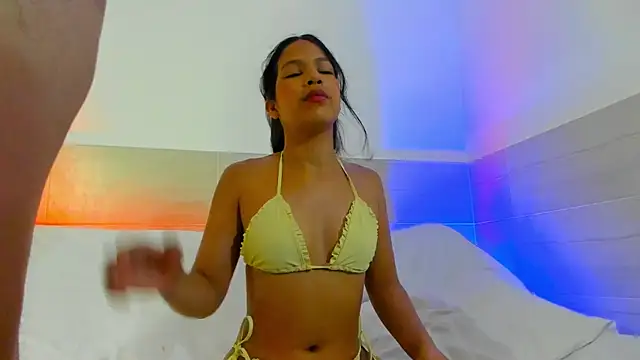 Snapshot of DrakeYsara chatting on 7, 2, 2025 DrakeYsara online show from 7, 2, 2025