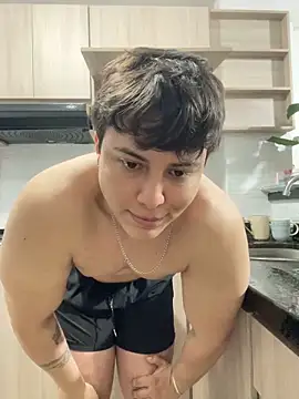 Snapshot of Thom_Ohtani chatting on 8, 1, 2025 Thom Ohtani online show from 8, 1, 2025