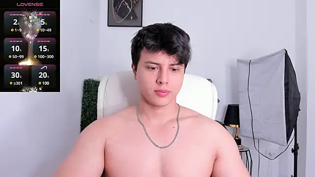 Snapshot of Thom_Ohtani chatting on 9, 2, 2025 Thom Ohtani online show from 9, 2, 2025