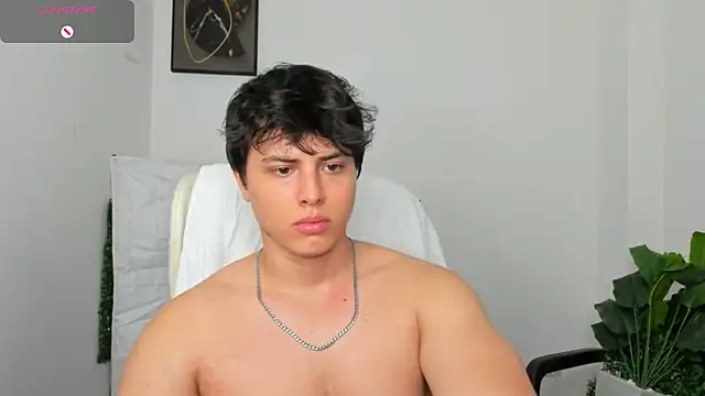 Snapshot of Thom_Ohtani chatting on 1, 3, 2025 Thom Ohtani online show from 1, 3, 2025