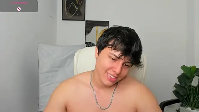 Snapshot of Thom_Ohtani chatting on 4, 3, 2025 Thom Ohtani online show from 4, 3, 2025