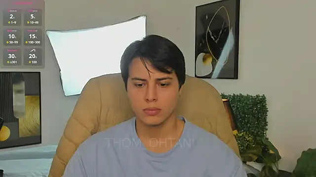 Snapshot of Thom_Ohtani chatting on 21, 4, 2026 Thom Ohtani online show from 21, 4, 2026