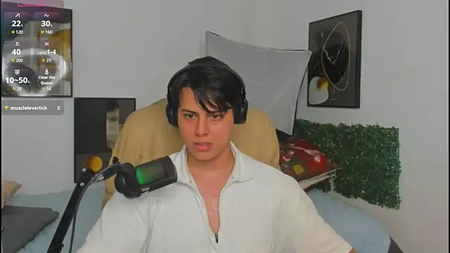 Snapshot of Thom_Ohtani chatting on 15, 5, 2026 Thom Ohtani online show from 15, 5, 2026