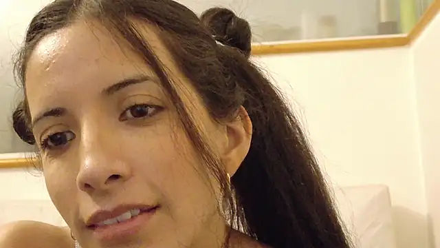 amabel zambrano online show from 4, 3, 2025