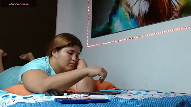 Snapshot of fabyana-queen chatting on 28, 1, 2025 fabyana-queen online show from 28, 1, 2025