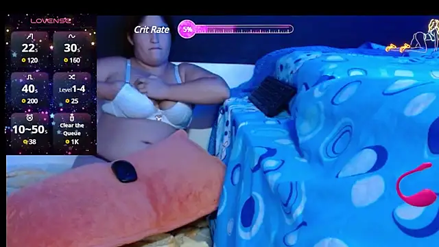 Snapshot of fabyana-queen chatting on 1, 2, 2025 fabyana-queen online show from 1, 2, 2025