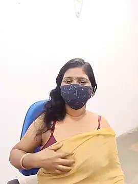 Snapshot of Lucky-Deepthi chatting on 28, 2, 2025 Lucky-Deepthi online show from 28, 2, 2025