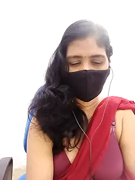 Snapshot of Lucky-Deepthi chatting on 20, 11, 2025 Lucky-Deepthi online show from 20, 11, 2025