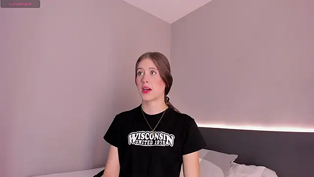 sara  jones gh online show from 14, 10, 2025