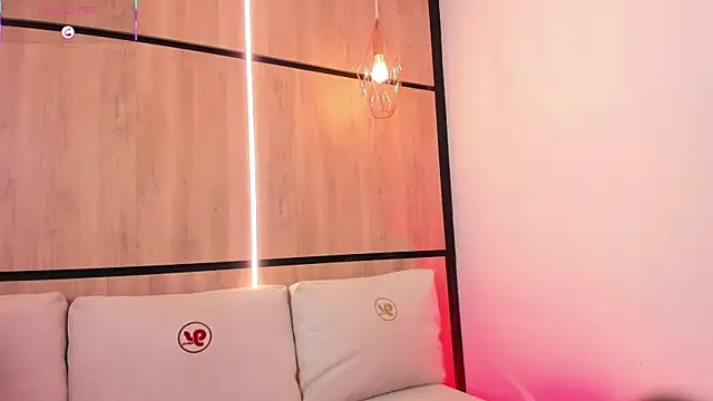 ashlyn parker online show from 23, 9, 2025