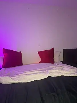 laylamaee online show from 29, 1, 2025