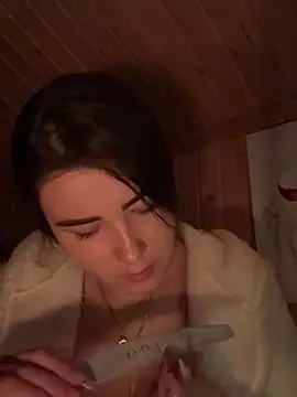 Snapshot of mewKate chatting on 8, 2, 2026 mewKate online show from 8, 2, 2026