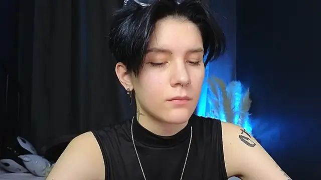 Snapshot of Hyeon_Jin chatting on 12, 3, 2025 Hyeon Jin online show from 12, 3, 2025