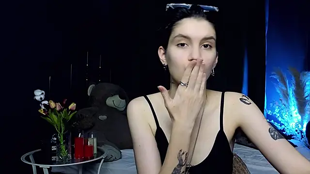 Snapshot of Hyeon_Jin chatting on 20, 3, 2025 Hyeon Jin online show from 20, 3, 2025