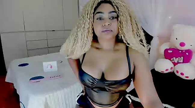 Aliana Ross online show from 3, 2, 2025