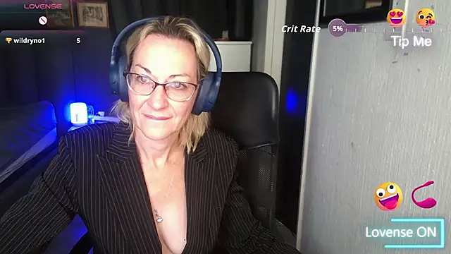 Snapshot of boeslaboes1 chatting on 29, 9, 2025 boeslaboes1 online show from 29, 9, 2025