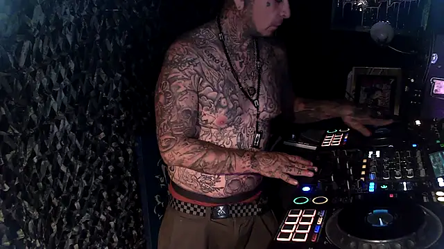 justthetip4209 online show from 25, 4, 2026