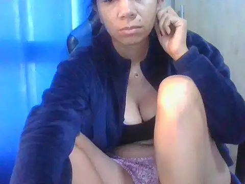 Danielagomez33 online show from 4, 2, 2026