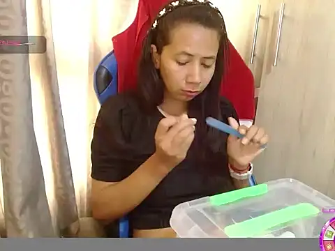 Danielagomez33 online show from 7, 4, 2026