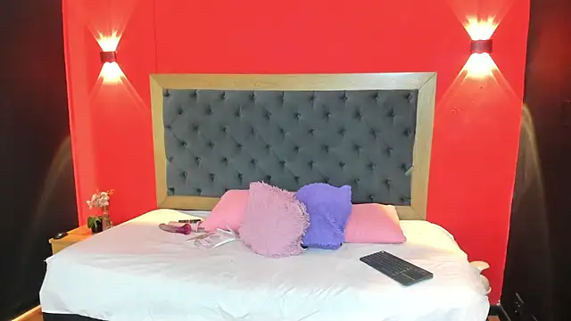 Snapshot of Charlot_Vega_ chatting on 24, 10, 2025 Charlot Vega online show from 24, 10, 2025