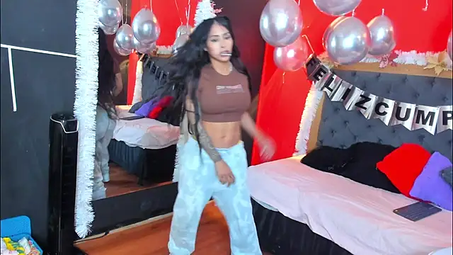 Snapshot of Charlot_Vega_ chatting on 5, 1, 2026 Charlot Vega online show from 5, 1, 2026